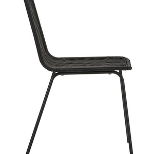 Chaise noire, HAPUR - maison bloom concept