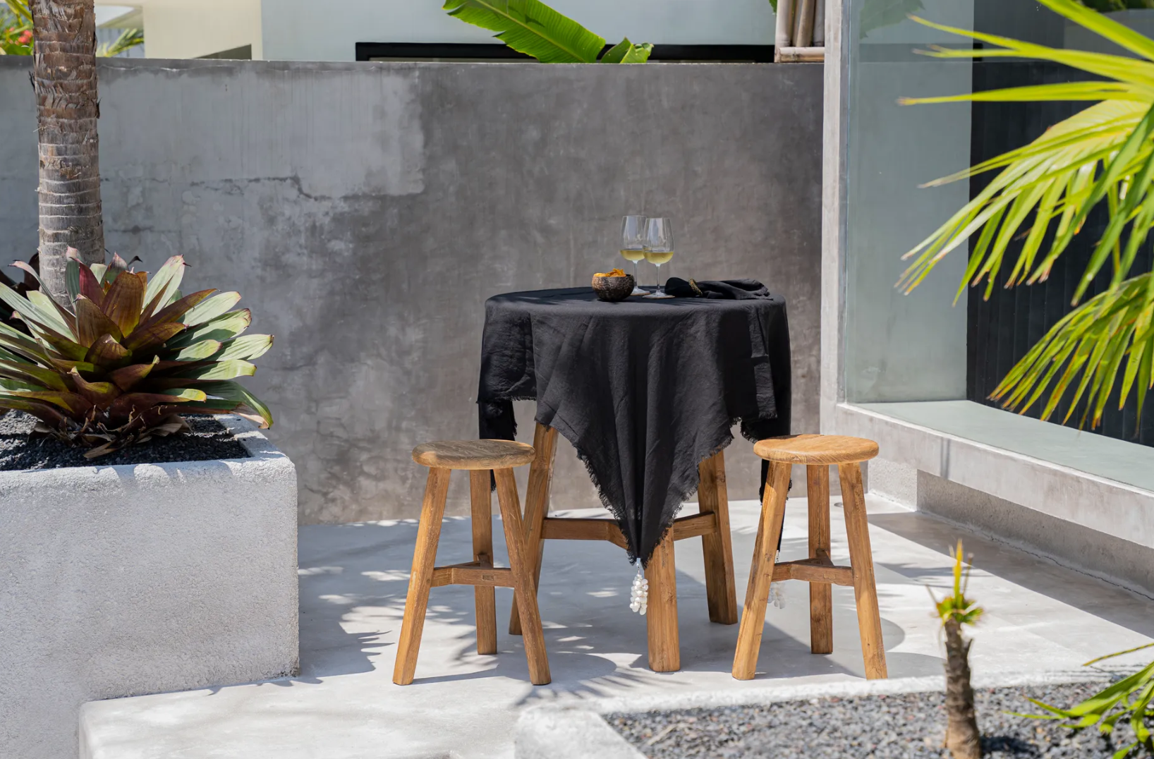 Nappe en lin noire - 150x200 cm - maison bloom concept
