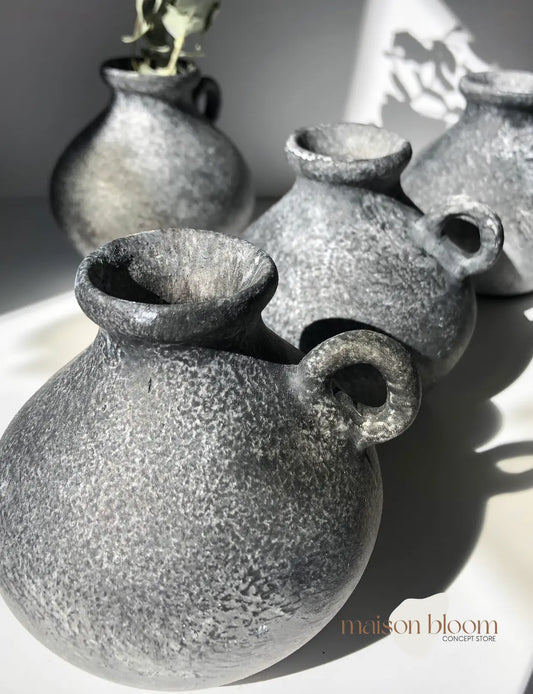 Petit vase wabi-sabi gris et noirMaison Bloom Concept 